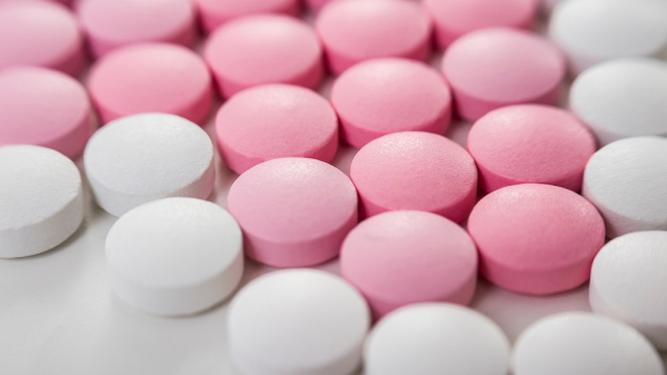 Минздрав РФ зарегистрировал новый препарат для терапии мКРР и мРЖ по трем показаниям