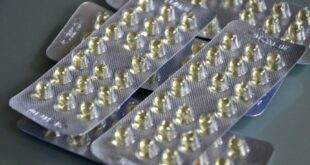 «Человек может резко пожелтеть»: терапевт предупредила о серьезной опасности парацетамола