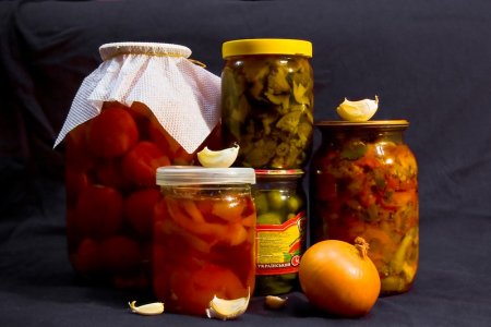 Нутрициолог рекомендовала полностью исключить соленья из рациона Нутрициолог рекомендовала полностью исключить соленья из рациона